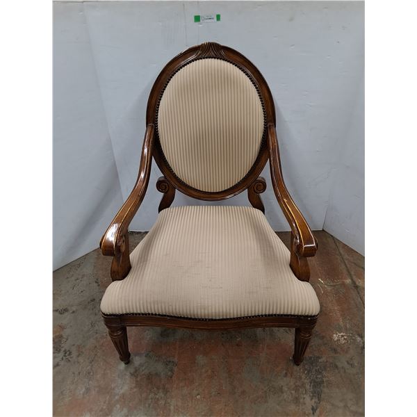 *Vintage Heather Brooke Padded Chair - 43 x 33 x 31", Cannot Ship