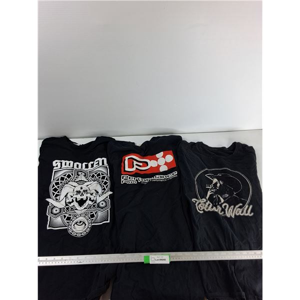 (3) T-Shirts