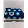 Image 1 : Crocheted Blanket - 5.5' x 4' Approx
