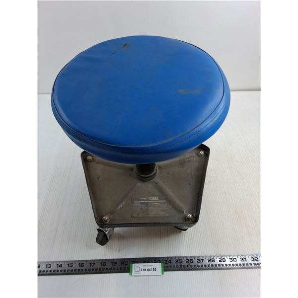 Certified Pneumatic 5-wheel Roller Seat 14"-19" Seat Height