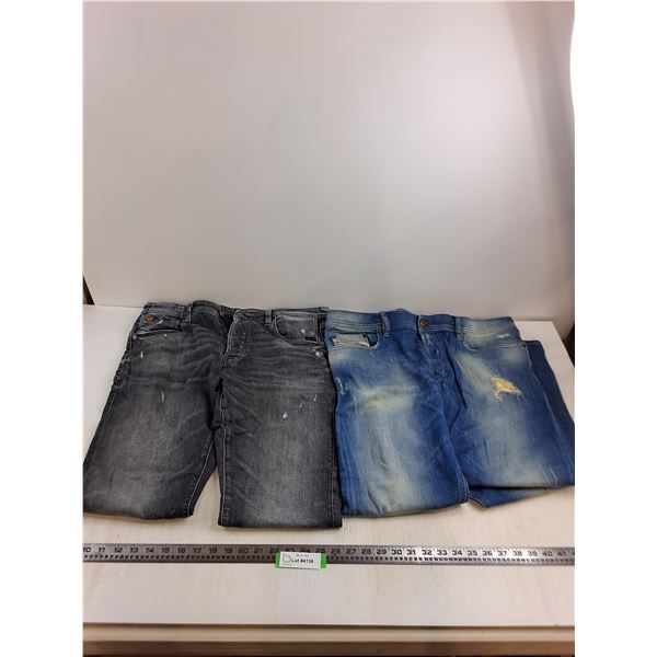 (2) Pairs of Denim Jeans (Raw Slim 33/32, Diesel Stretch 38/32)