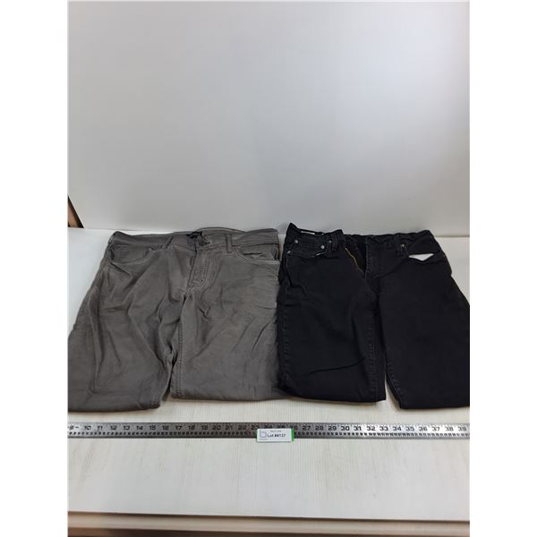 (2) Pairs of Denim Jeans (Silver 34/32, Levi 36/32)