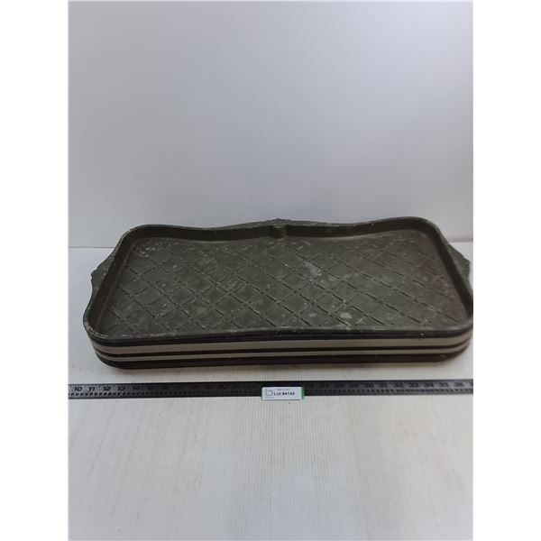 (8) Stackable Plastic Boot Trays - 30"x 14.5' - Pickup Only