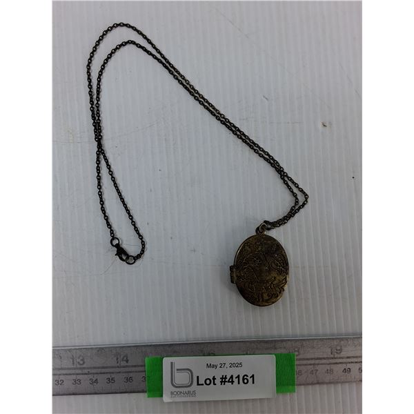 Metal Locket