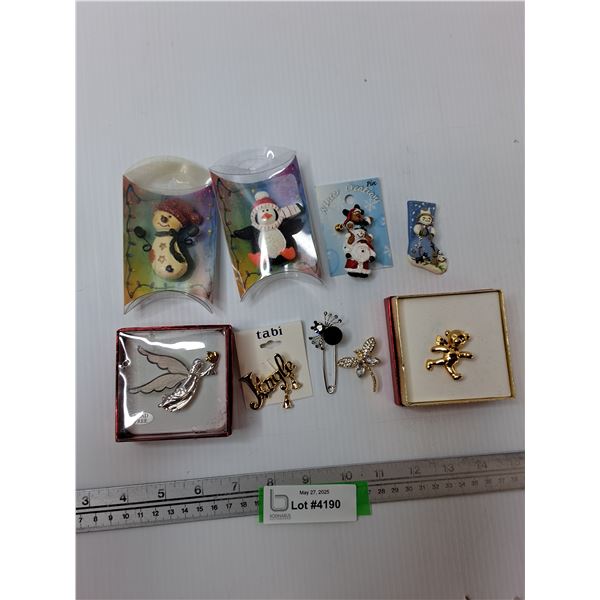 (9) Brooches and Pins
