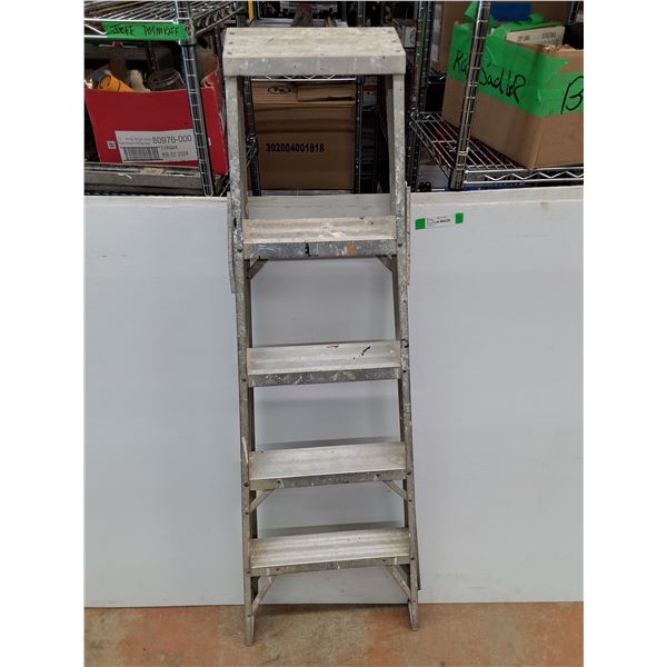 **60" Folding Ladder - Cannot Ship