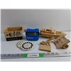 Image 1 : View Master and Tonka Wooden Boat