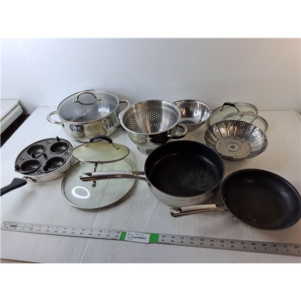 Kitchen Lot- Egg Poacher, Strainer, Pot, Misc.