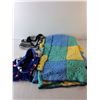Image 3 : Crocheted Purse & Throw Blanket, Matt & Nat Purse, Fleece Bag