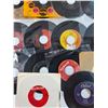 Image 3 : (27) Records: 45 Size - Assorted - Christmas, Barry Allen, The Beach Boys, Misc