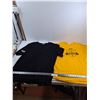 Image 1 : (2) Women's T-Shirts - Sizes 2XL, 3XL
