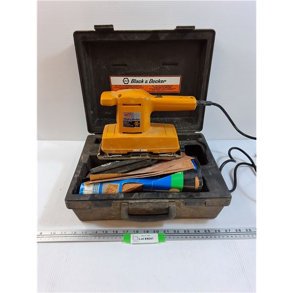 Black & Decker Dual Action Finishing Sander w/Case - Electric - Works