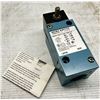 Image 2 : Honeywell #LSP2B Micro Switch