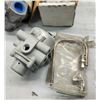 Image 3 : Lot of (3) Pressure Regulater & Filter Item 2-#B0123HD & 1-Unknown