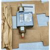 Image 2 : Johnson Controls #P74HA-9C Differential Pressure Switch