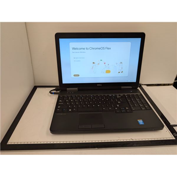 DELL LATITUDE E5540 15" i3-4010U