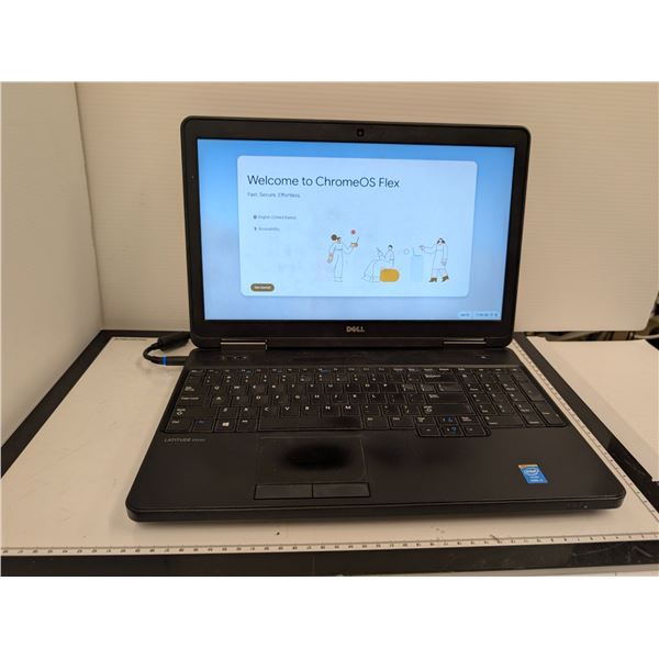 DELL LATITUDE E5540 15" i3-4010U