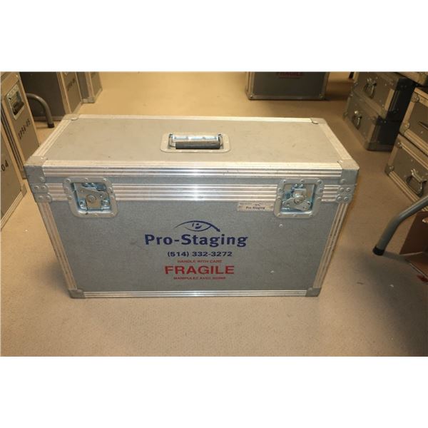 ROAD CASE 27"x10.5"x16.5"