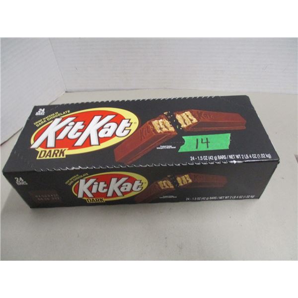 FREIGHT DAMAGE (AS IS):  KIT KAT DARK CHOCOLATE BARS (24 X 42G) - BOX