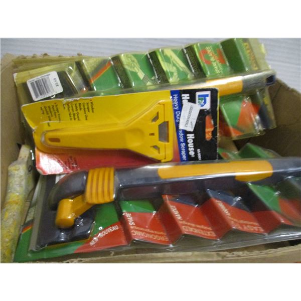 BOX C/W SCRAPERS