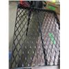 Image 1 : ESTATE:  METAL PLANT STAND