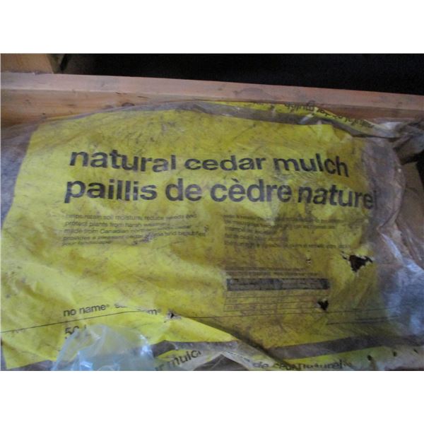 ESTATE:  BLACK CEDAR MULCH (56 L) - BAG