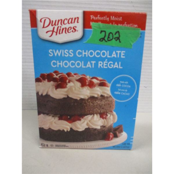 FREIGHT DAMAGE (AS IS):  DUNCAN HINES SWISS CHOCOLATE CAKE MIX (432G) - BOX