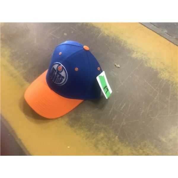 FREIGHT DAMAGE (AS IS):  OILERS HAT
