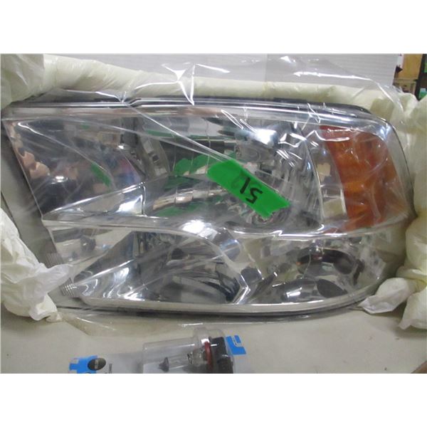 NEW:  SET OF HEADLIGHTS FOR DODGE TRUCK