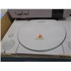 Image 4 : FLAT C/W NINTENDO GAMES & CONTROLS