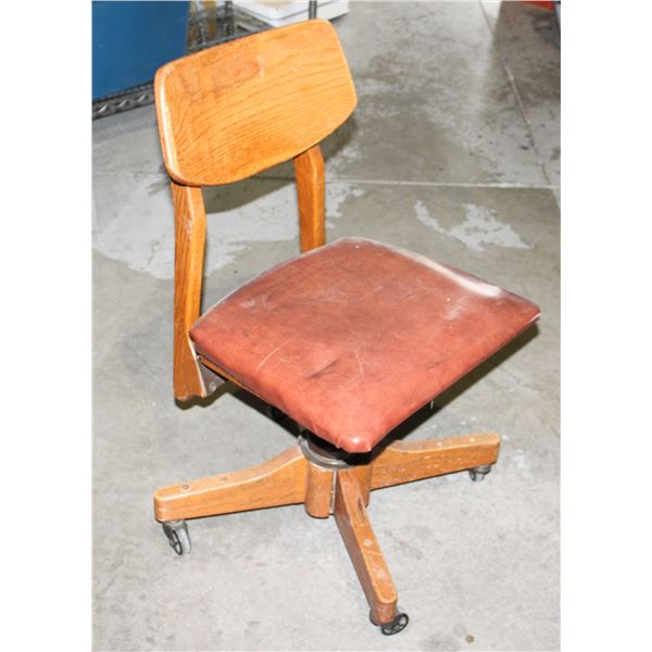 WELL BUILT VINTAGE WOOD OFFICE CHAIR