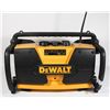 Image 1 : DEWALT JOB SITE RADIO WITH BUILT IN BATTERY CHARGER