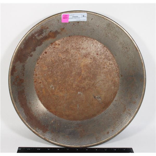 GOLD PROSPECTING PAN