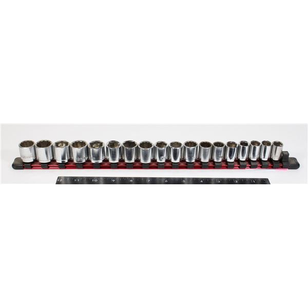 SOCKET SET ON HOLDER