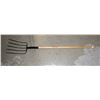 Image 1 : TROY BUILT MANURE FORK