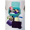 Image 1 : LARGE ESTATE TOTE OF PARTIAL OR COMPLETE YARN