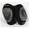 Image 1 : SET OF POWERFIST STRAP ON  KNEE PADS