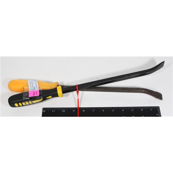 SET OF TWO LONG SCREWDRIVER HANDLE PRY BARS