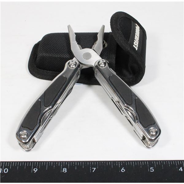 POWERFIST MULTITOOL IN BELT POUCH