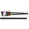 Image 1 : TWO SCREWDRIVER HANDLE PRY BARS