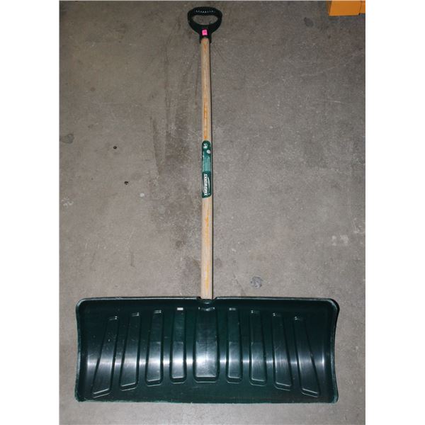 YARDWORKS D-GRIP SNOW PUSHER 26" PLOW PATH