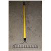 Image 1 : HEAVY DUTY FIBERGLASS HANDLE LANDSCAPING RAKE