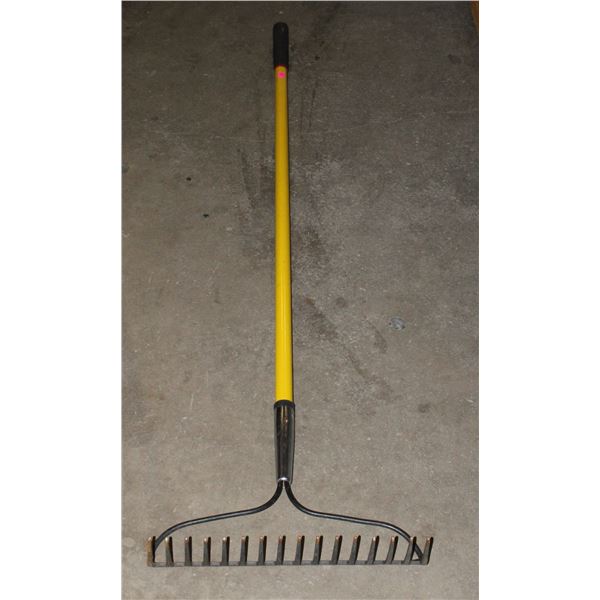 HEAVY DUTY FIBERGLASS HANDLE LANDSCAPING RAKE