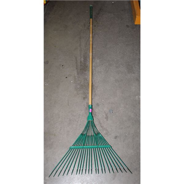 GARANT LAWN RAKE