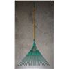 Image 1 : GARANT LAWN RAKE