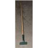 Image 1 : GARDEN HOE