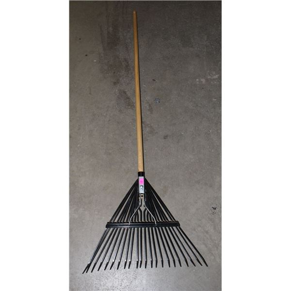 BLACK HEAD WOOD HANDLE LAWN RAKE