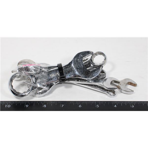 BUNDLE OF WRENCHES