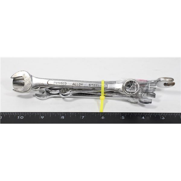 BUNDLE OF WRENCHES