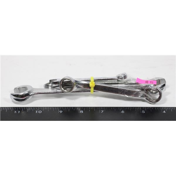 BUNDLE OF WRENCHES